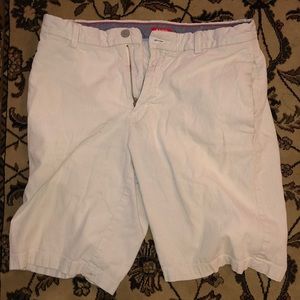 Izod casual shorts